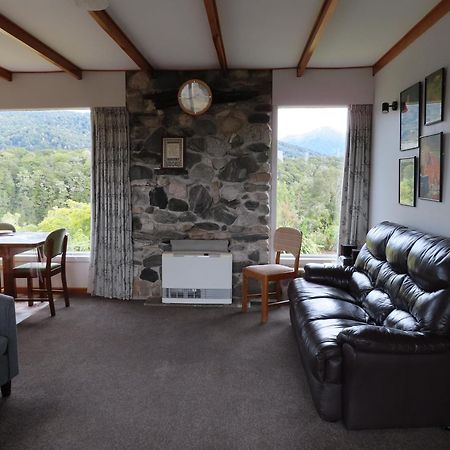 Glendale River View Manapouri Extérieur photo