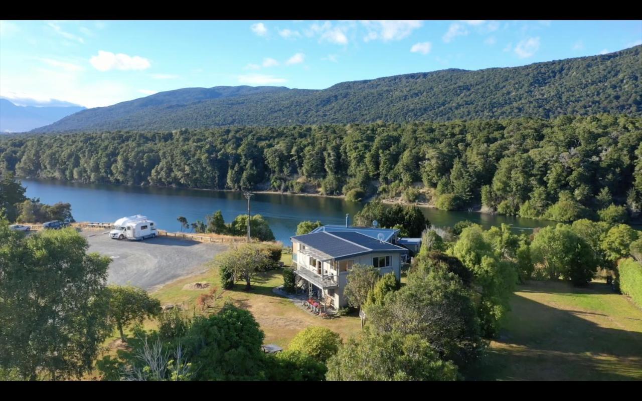 Glendale River View Manapouri Extérieur photo